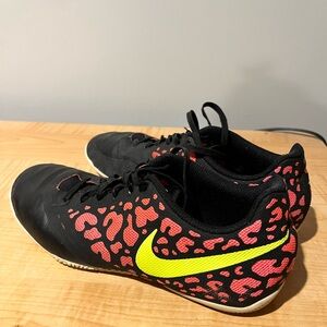 Nike indoor soccer shoes
